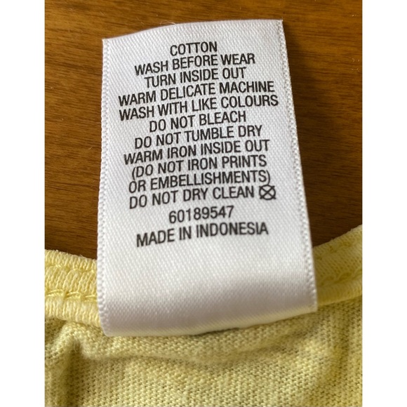 Target Yellow T-shirt top. Size 2 - Picture 9 of 9